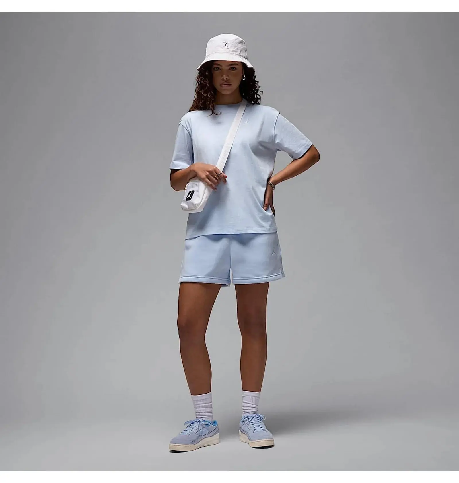 Футболка жіноча Nike Essentials (FN4500-407) — фото 16